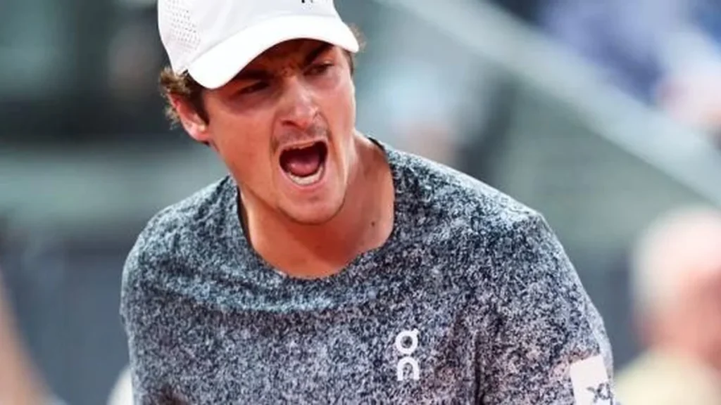João Fonseca enfrenta preparação insatisfatória para Roland Garros João Fonseca enfrenta preparação insatisfatória para Roland Garros
