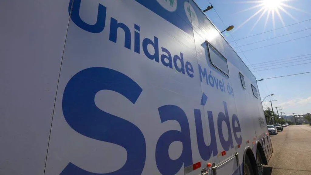 Cinco comunidades de Porto Alegre recebem unidades móveis de saúde com serviços completos Cinco comunidades de Porto Alegre recebem unidades móveis de saúde com serviços completos