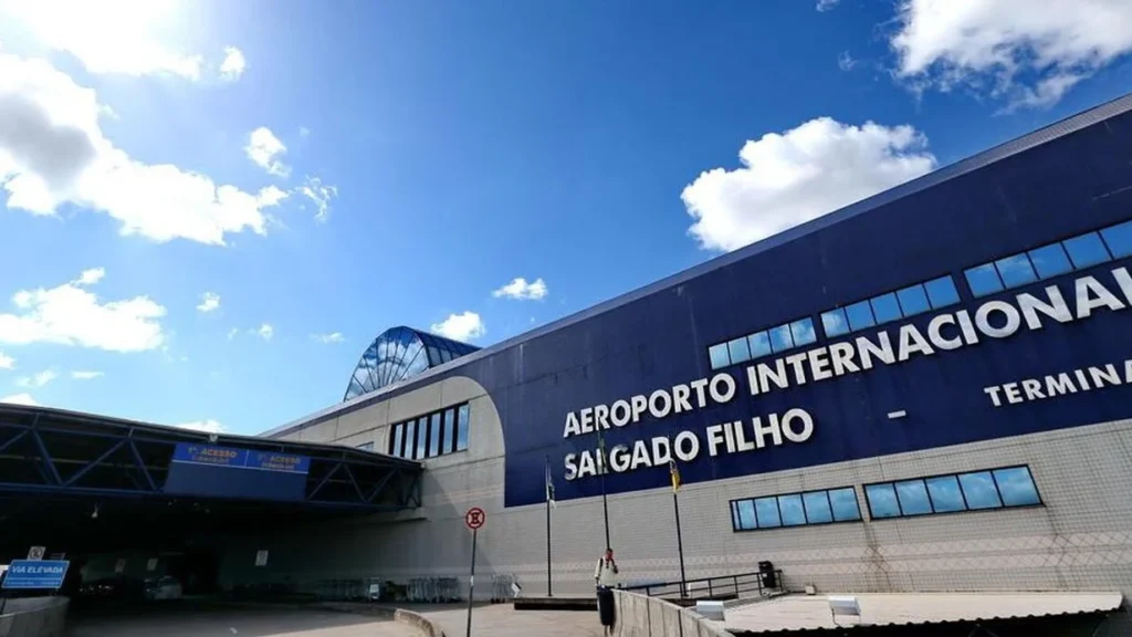 Aeroporto de Porto Alegre amplia rotas sazonais de inverno com reforço internacional e nacional Aeroporto de Porto Alegre amplia rotas sazonais de inverno com reforço internacional e nacional