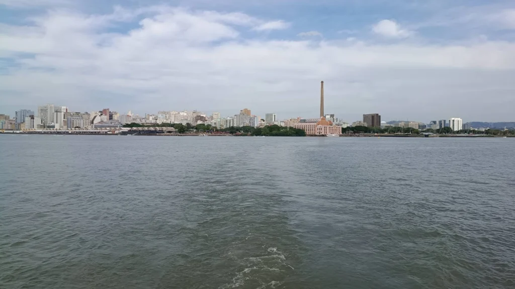 Poluição e Interesses Estrangeiros Ameaçam o Rio Guaíba no Sul (RS) em 2024