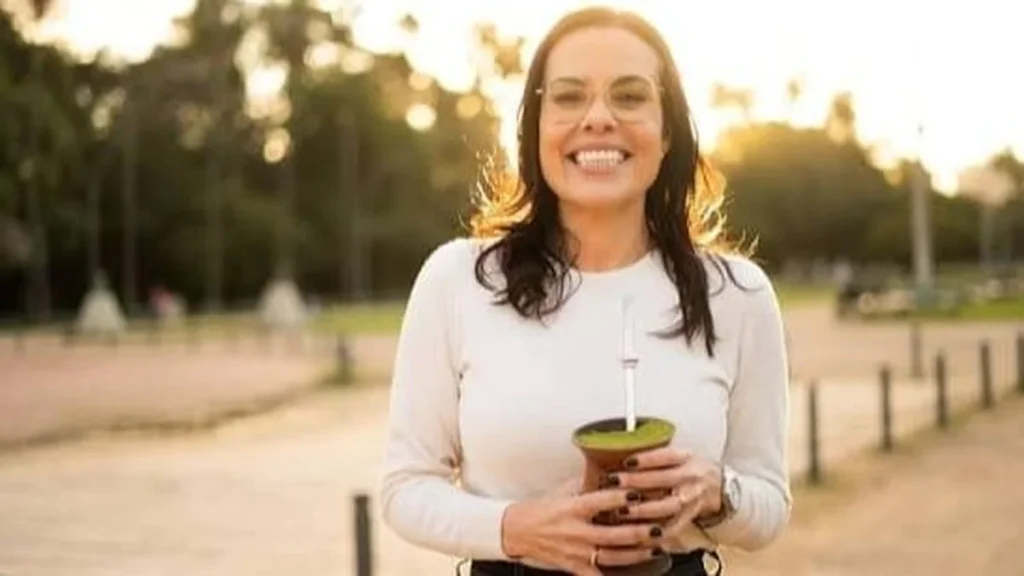 Juliana Brizola Lidera Disputa pelo Governo do Rio Grande do Sul em Pesquisa Real Time