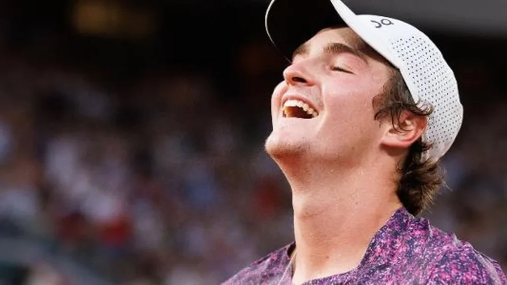 Nova Geração Brilha em Roland Garros com Fonseca, Jodar e Mensik Nova Geração Brilha em Roland Garros com Fonseca, Jodar e Mensik