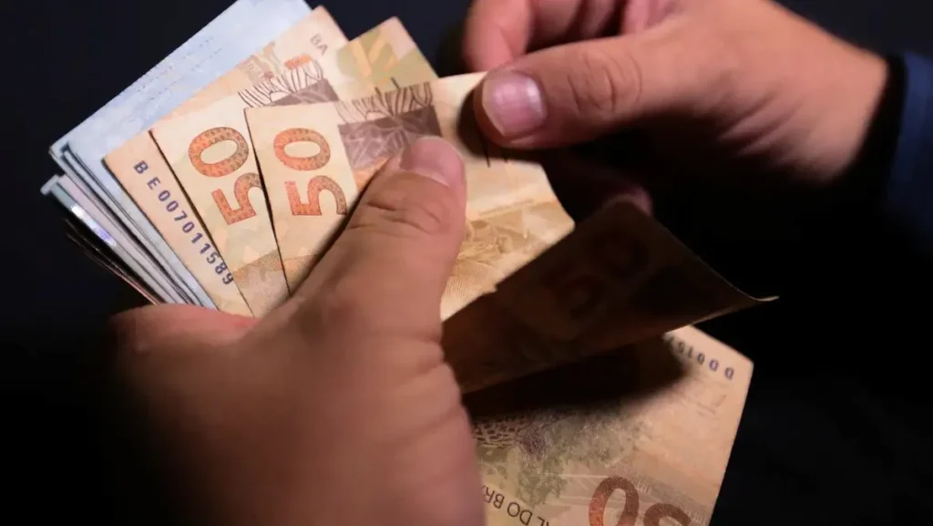 Benefício do Devolve-ICMS para quem ganha até três salários mínimos no RS