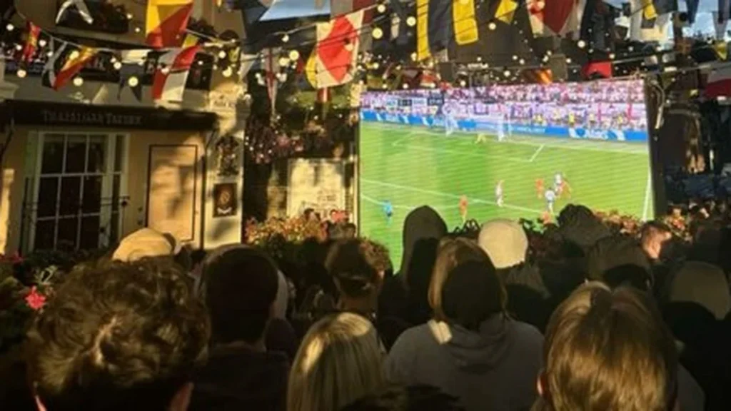 Onde Assistir à Final da Copa do Mundo em Porto Alegre: 6 Eventos Imperdíveis para Viver a Decisão Onde Assistir à Final da Copa do Mundo em Porto Alegre: 6 Eventos Imperdíveis para Viver a Decisão